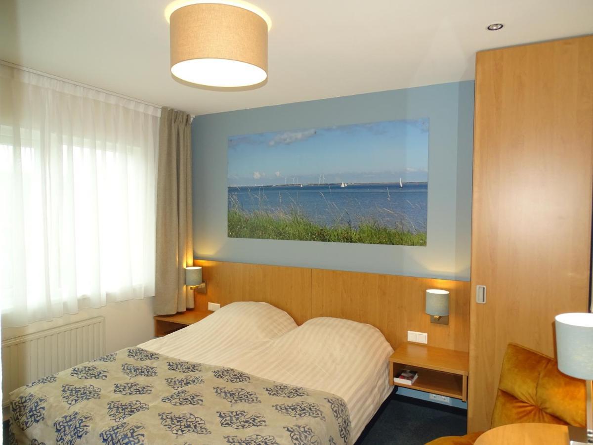 Hotel Cafe Restaurant "De Kroon" Wissenkerke Kültér fotó
