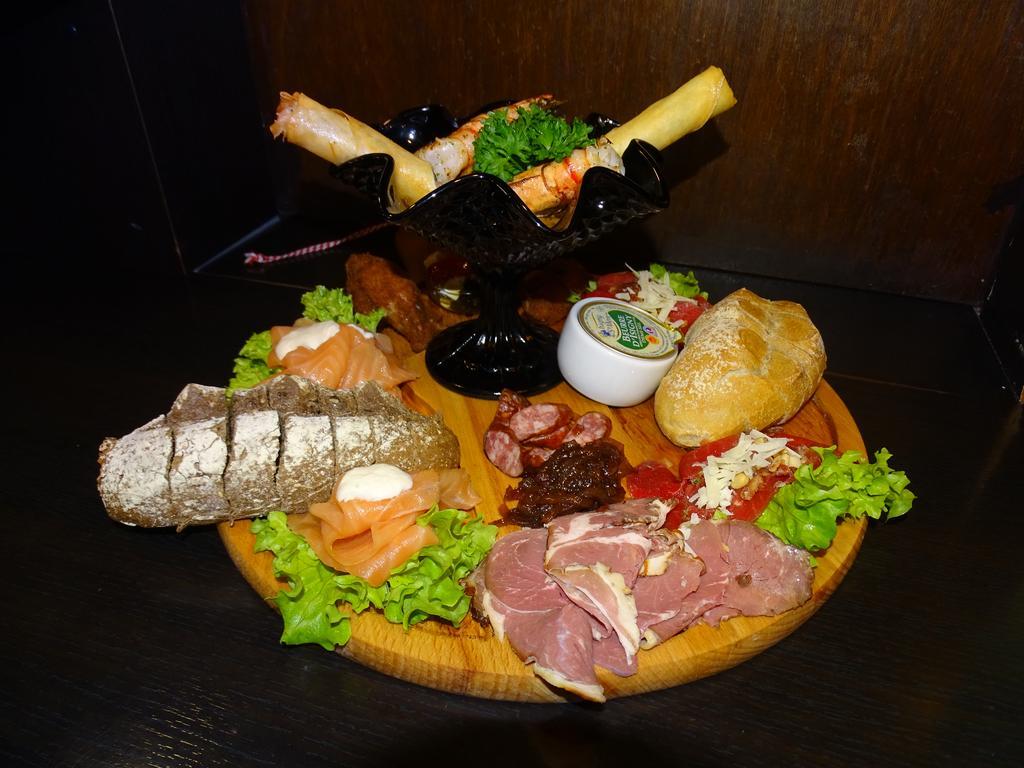 Hotel Cafe Restaurant "De Kroon" Wissenkerke Kültér fotó