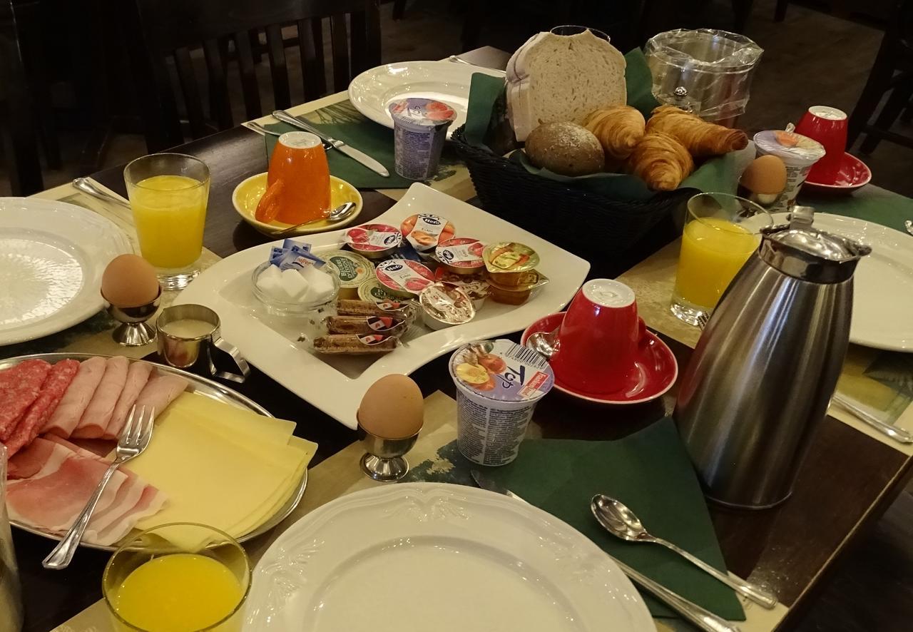 Hotel Cafe Restaurant "De Kroon" Wissenkerke Kültér fotó
