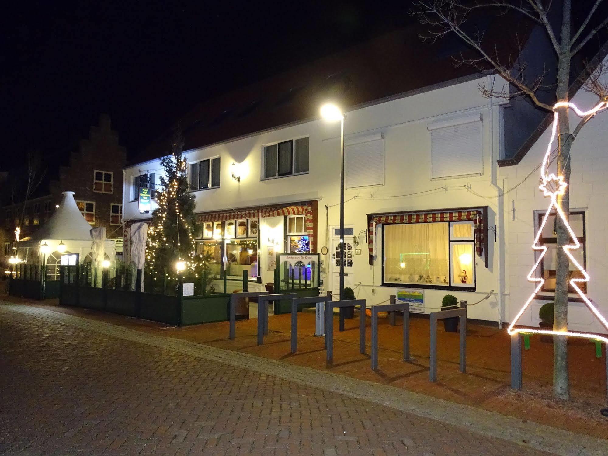 Hotel Cafe Restaurant "De Kroon" Wissenkerke Kültér fotó